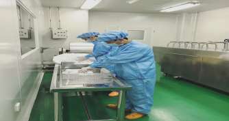 Cleaning bottle process